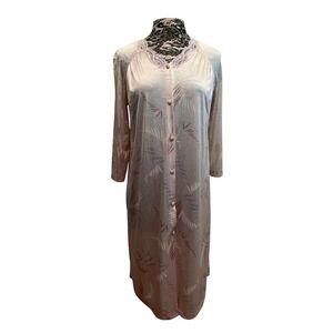 Vintage 70s‎ Vanity Fair Robe Size 32 Lace Flowy Bridal Shower Grandmacore Mod